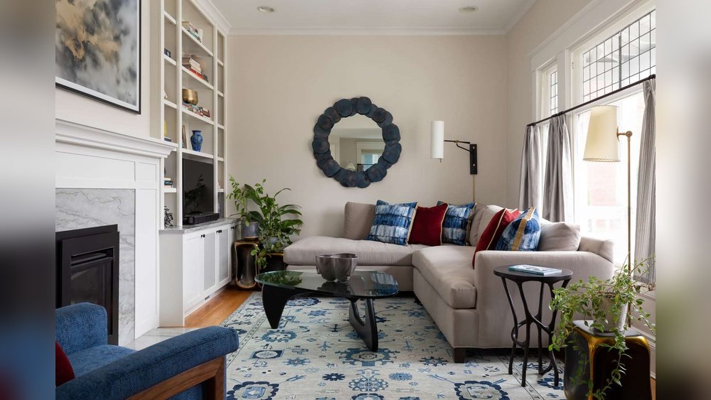 Small Living Room With Sectional Ideas​